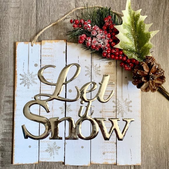 2/$15 "Let It Snow" Christmas Decor Sign!! - Picture 1 of 5
